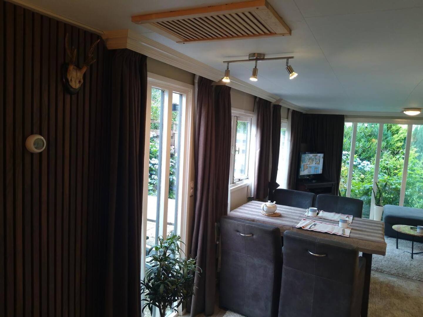 Chalet Op De Veluwe プッテン エクステリア 写真
