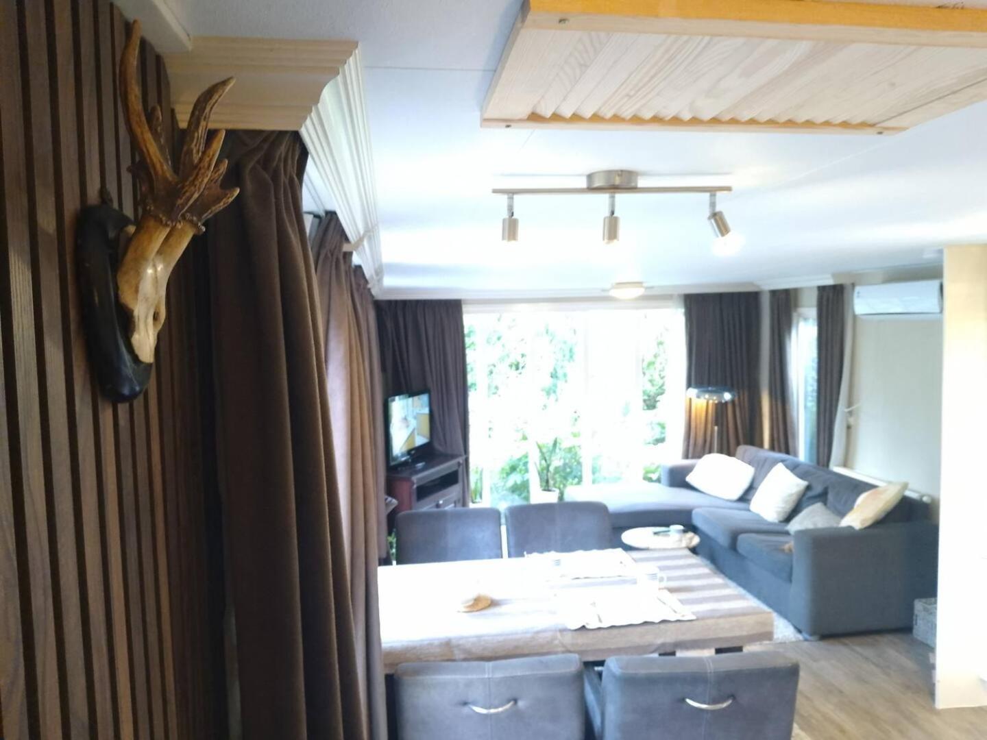 Chalet Op De Veluwe プッテン エクステリア 写真